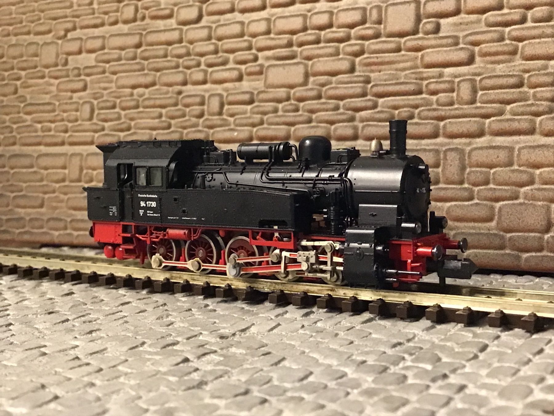Fleischmann Modellini di ferrovie: Fleischmann N Dampflok BR 94 1730, – Usato da Männedorf venduto da Modell-Spezialisten