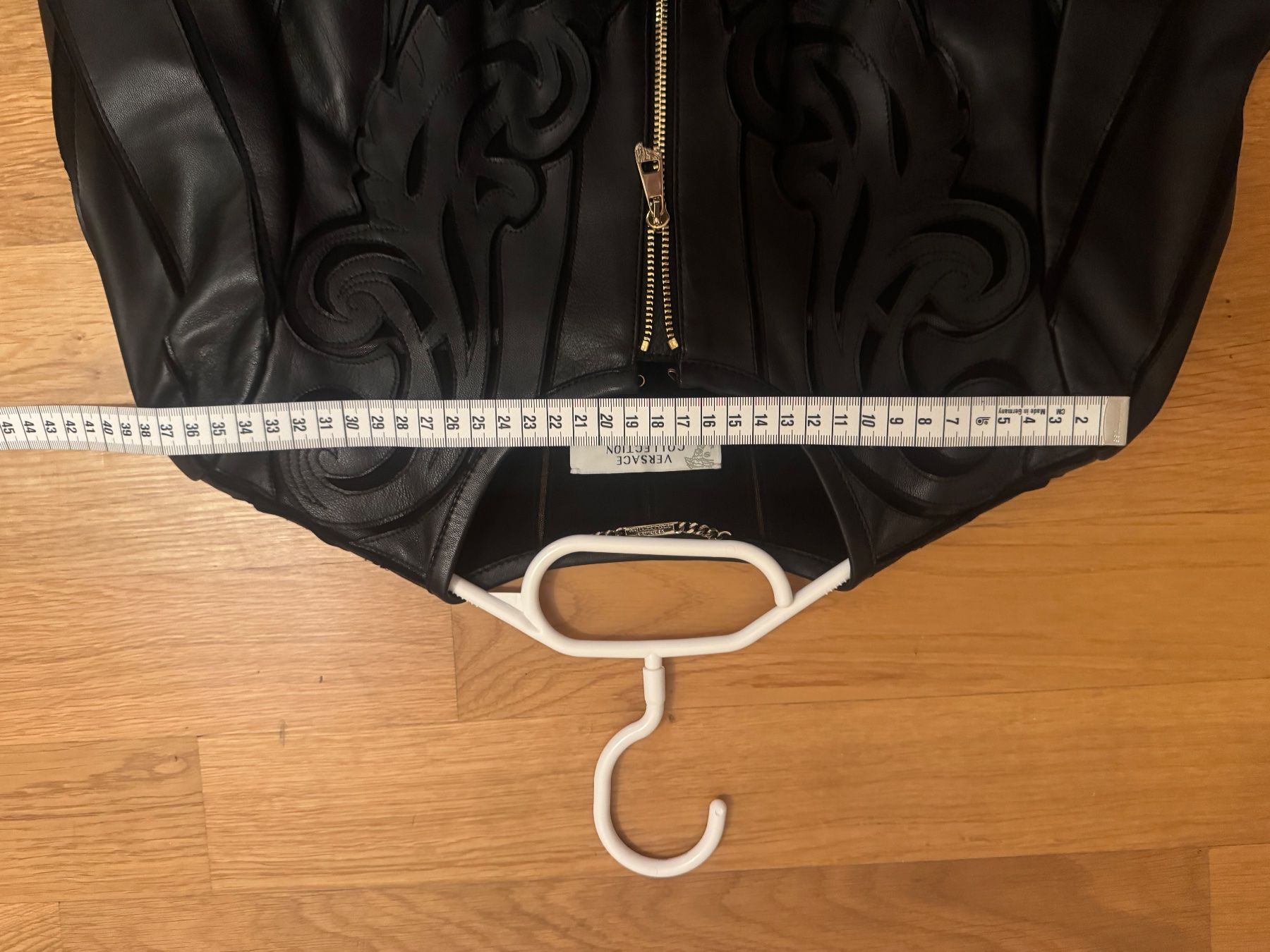 Versace Giacche: Versace Lederjacke Damen Gr 34 – Nuovo (secondo la descrizione) da Unterengstringen venduto da Cuz_5555 6