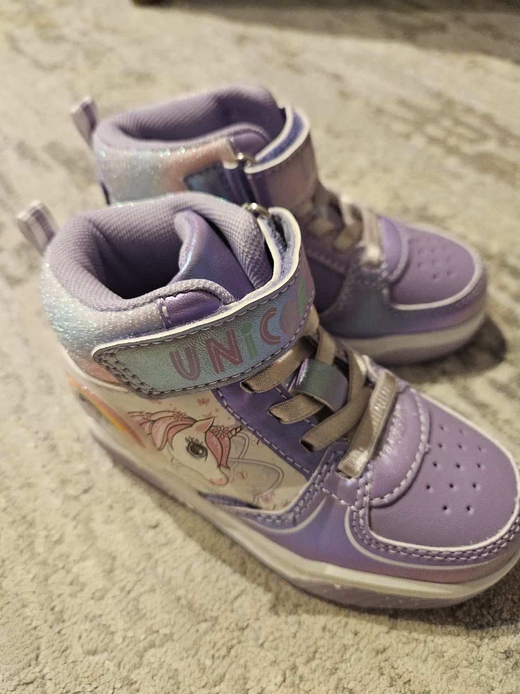Schuhe für Mädchen: Neue Einhorn Schuhe Gr. 23 – Neu (gemäss Beschreibung) aus Sempach von Bebla10 2