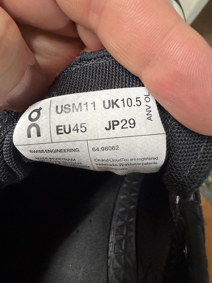 On Herrenschuhe: On Running Cloud 5 Turn grey EU45 – Gebraucht aus Auenstein von Robin_1990 4