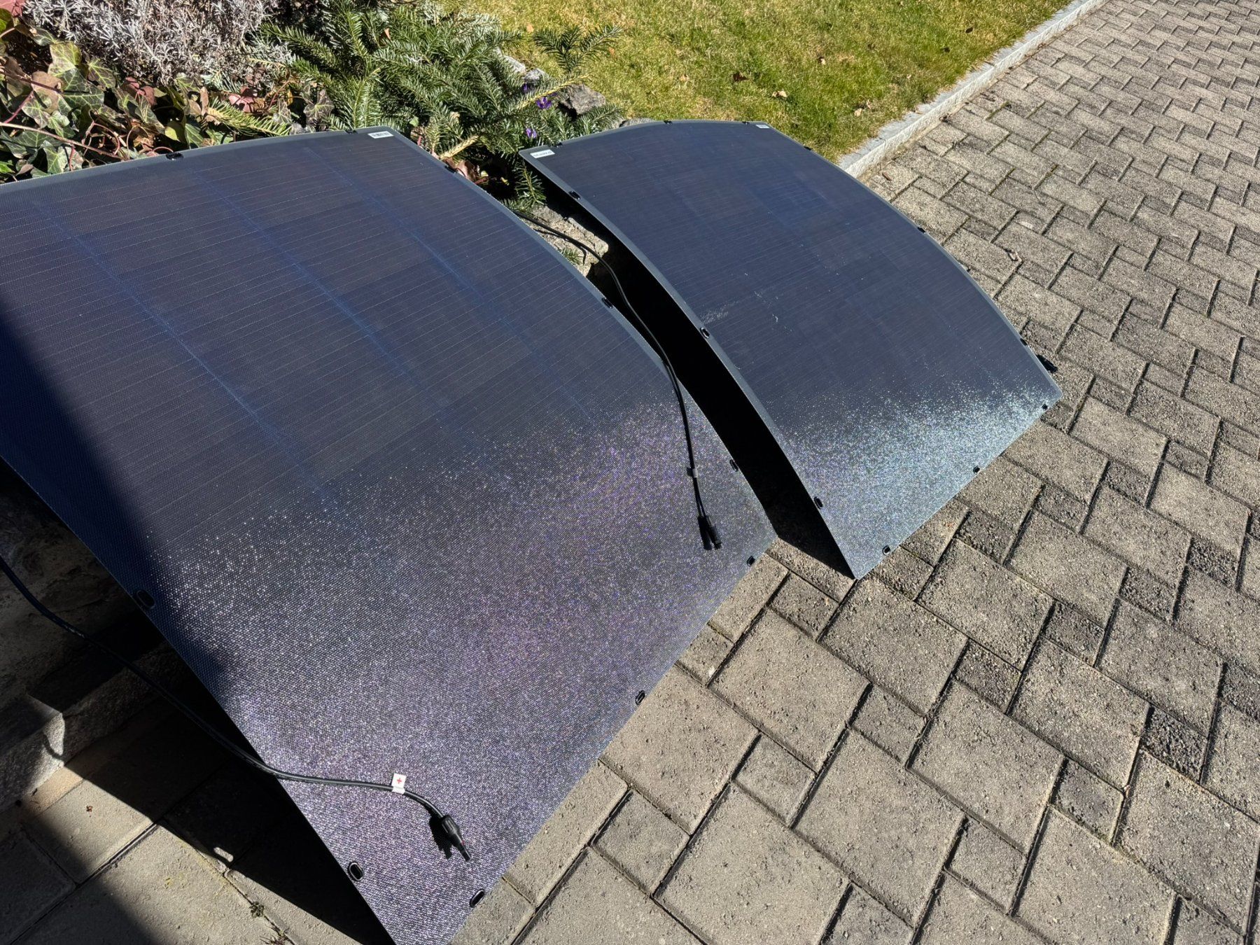 Panneaux solaires: Solarpanel Flexibel 4 x 160W – D'occasion à Wallenwil par Ramos3