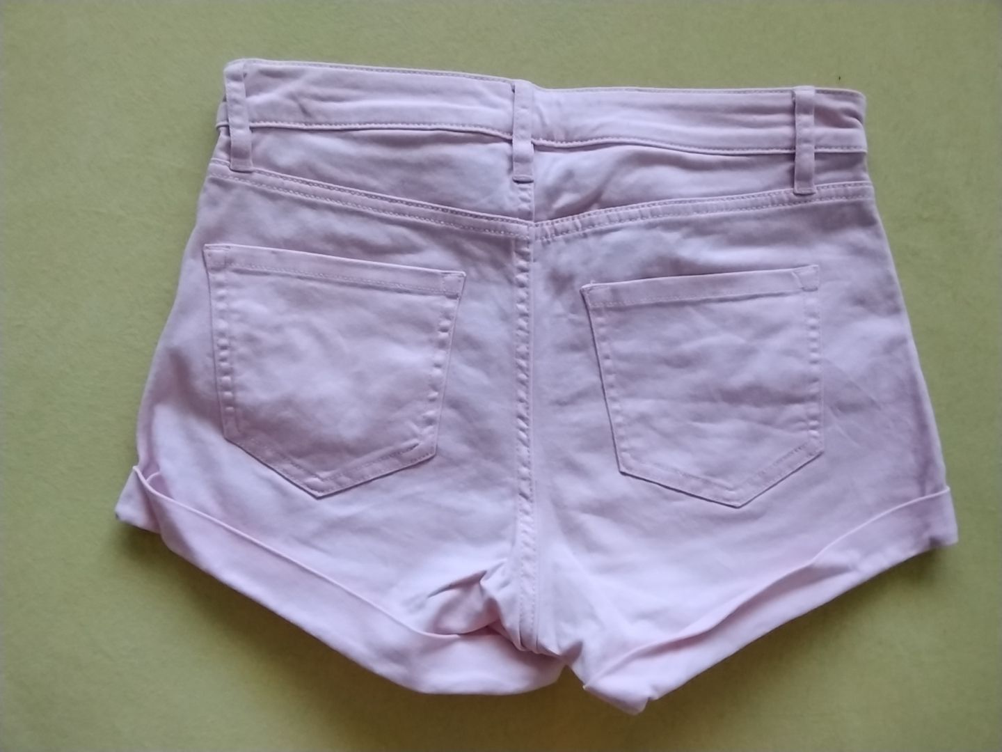 H&M Pantaloni: Shorts Gr. 34 – Usato da Balterswil venduto da Meerdeern 1