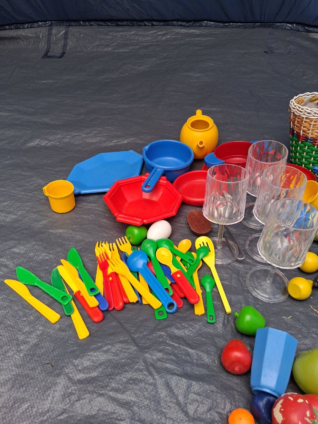 Giocattoli: Spielküchenzubehör mit Korb,  – Usato da Schwellbrunn venduto da corluk 1