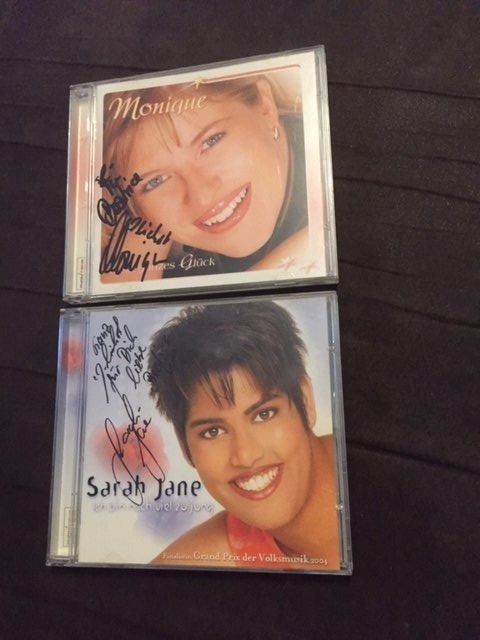 CD: 2 Stk Monique + Sarah Jane CD – Usato da Emmen venduto da Aribini