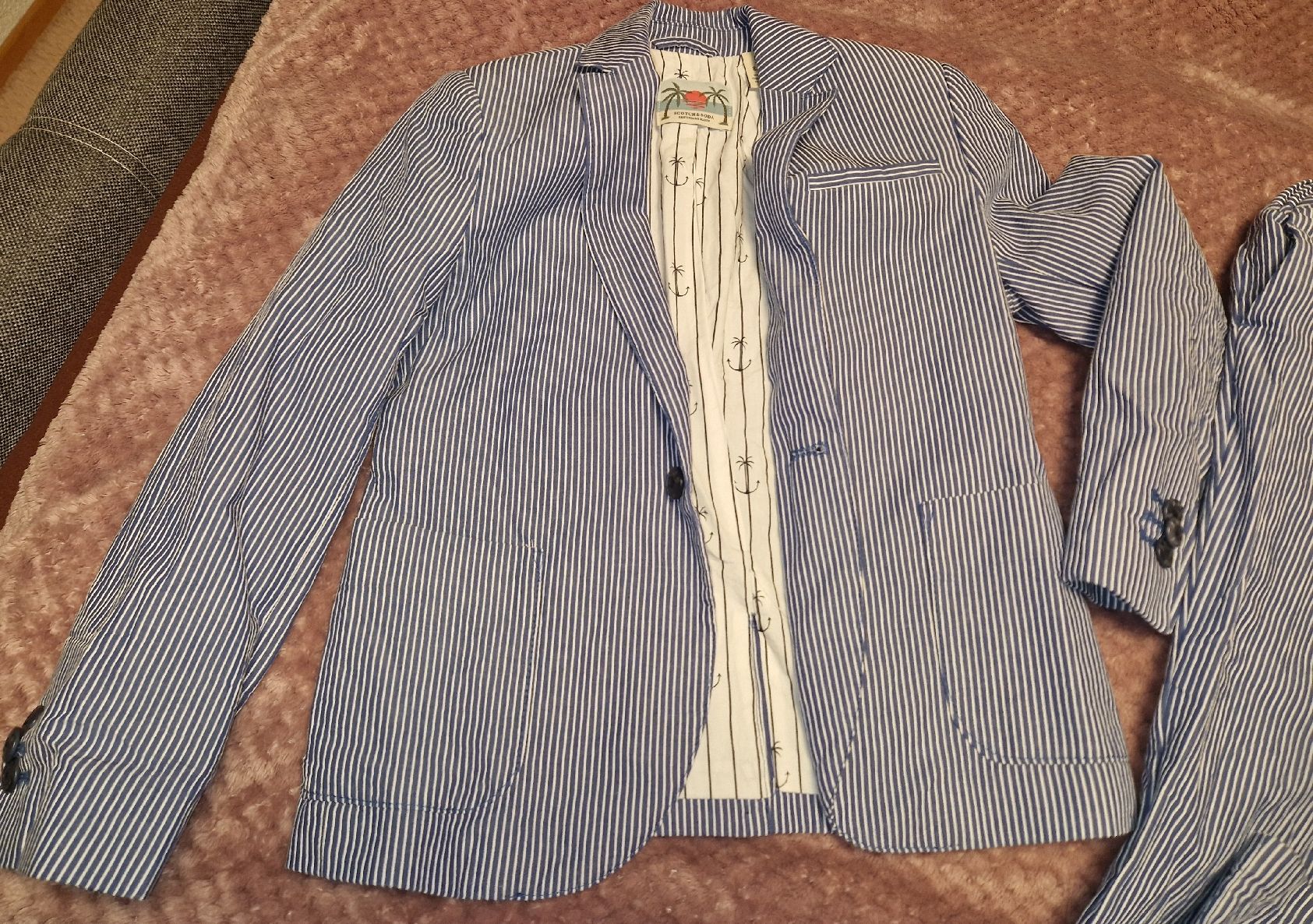Completi: scotch and Soda Anzug Gr. 128 – Usato da Utzenstorf venduto da Ernie_und_Bert 1