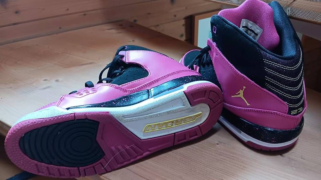 Scarpe da donna: Jordan, gr 38 – Usato da Schüpfheim venduto da pepper03