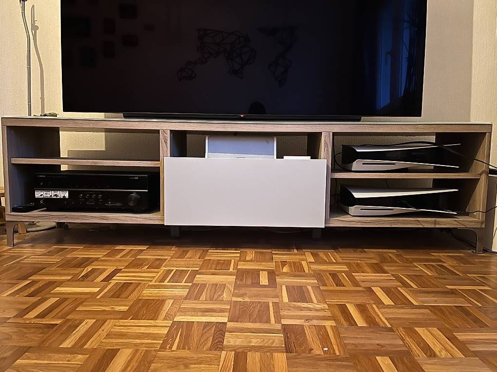 Mobili TV: Meuble TV Ikea BESTA – Usato da Coppet venduto da Bmurset