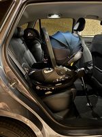 CYBEX Cloud Autoschale in dunkelblau mit Isofix BASE