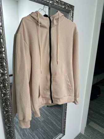 Beige textured zip-up hoodie, size M
