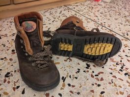 5 Paar Kinderschuhe Grösse 24
