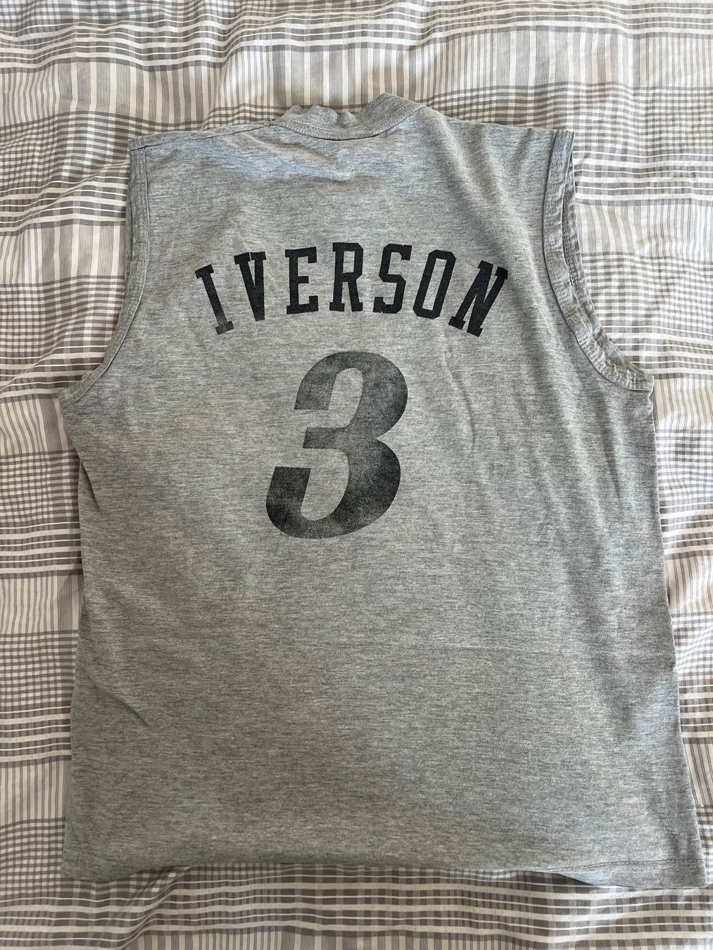 Canottiere & Pantaloni: Sixers Iverson Vintage trikot – Usato da Niederlenz venduto da Nicolas37 1