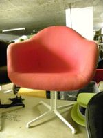 EAMES VITRA ARMCHAIR