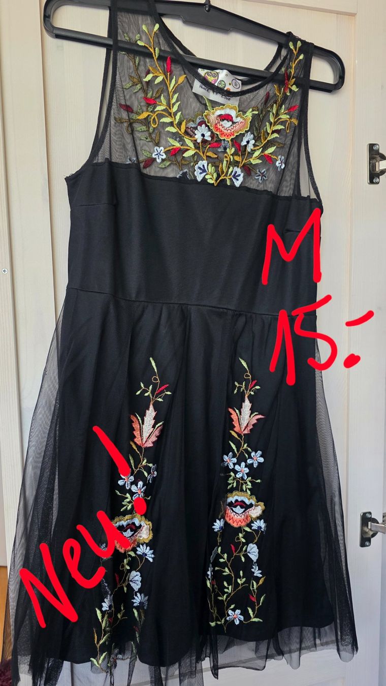 Vestiti: Neues Kleid aus Spanien – Usato da Riehen venduto da zuce41