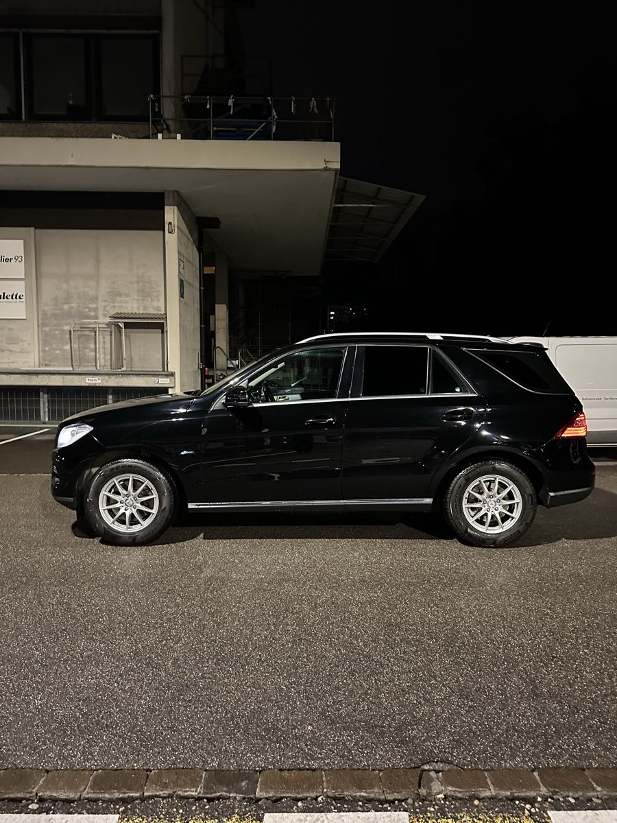 Mercedes-Benz Autos: Mercedes Benz ML 250 BlueTEC – Gebraucht aus Pratteln von Rare-Shop 3