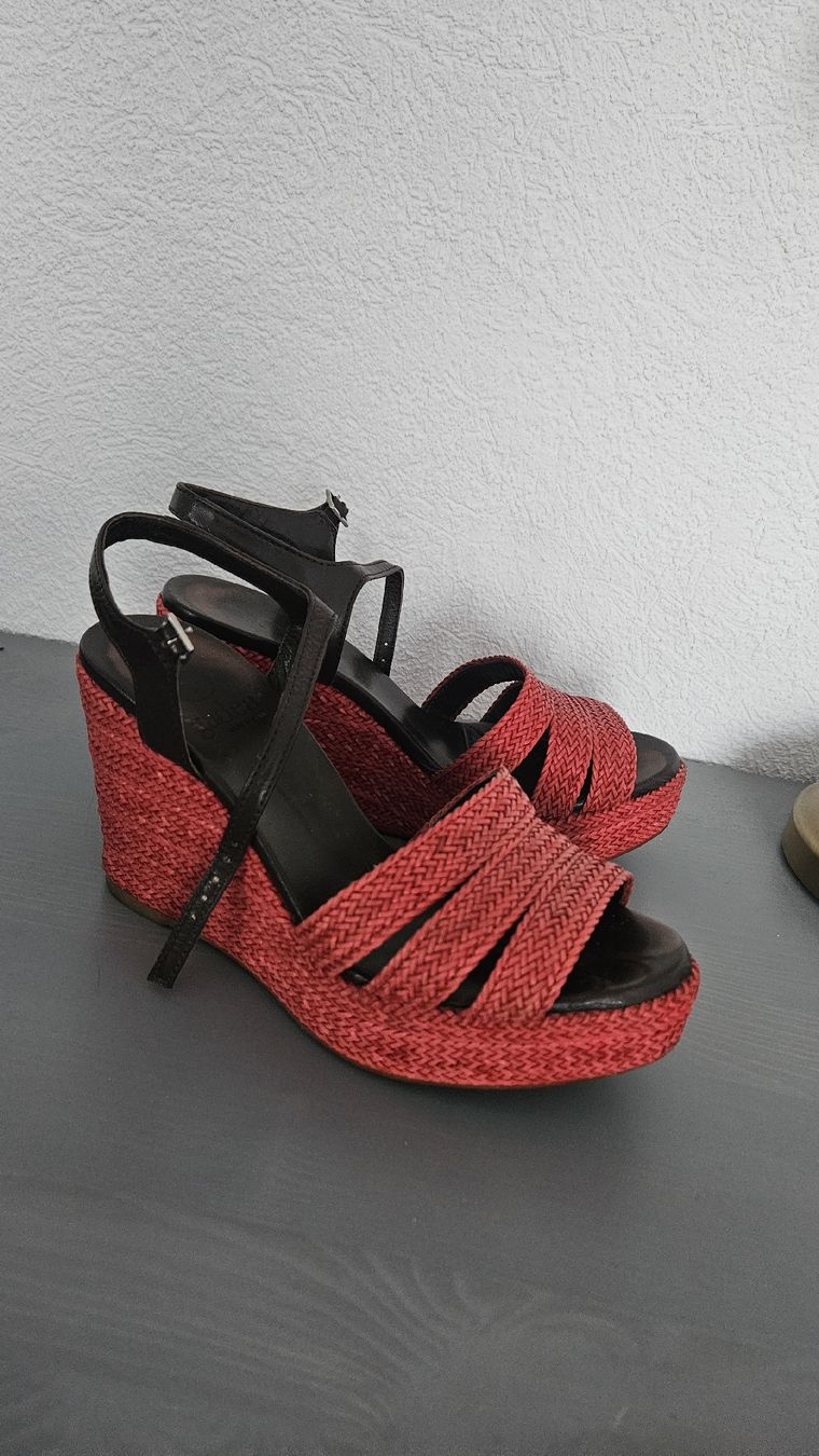 Scarpe da donna: Sandals, size 38. Leather  – Usato da Zürich venduto da kri_72l9 1