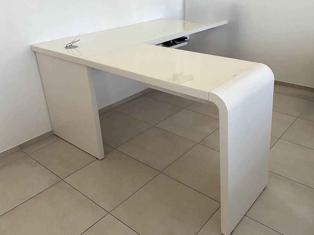 Schreibtische: Bürotisch – Gebraucht aus Biel-Benken von Niera 1