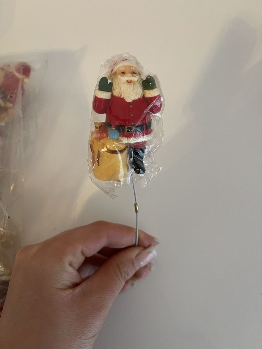 Alle Dekorationen: Weihnachtsmänner – Gebraucht aus Gossau SG von cuk_fyc6