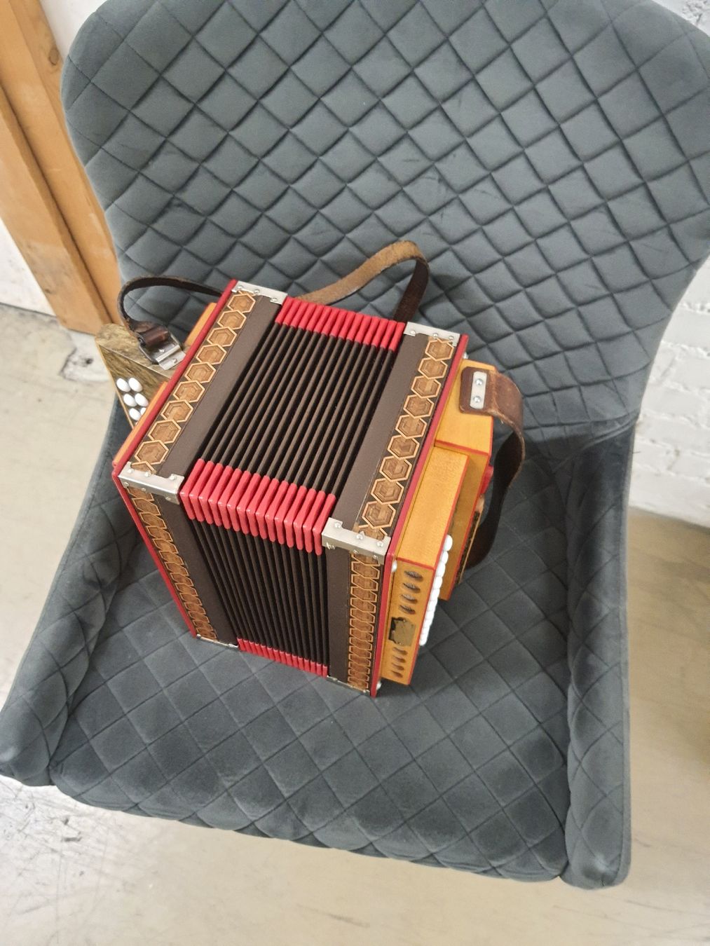 Eichhorn Strumenti musicali: Eichhorn orgeli ton B  – Usato da Pont-de-la-Morge venduto da Mirabelle0 3