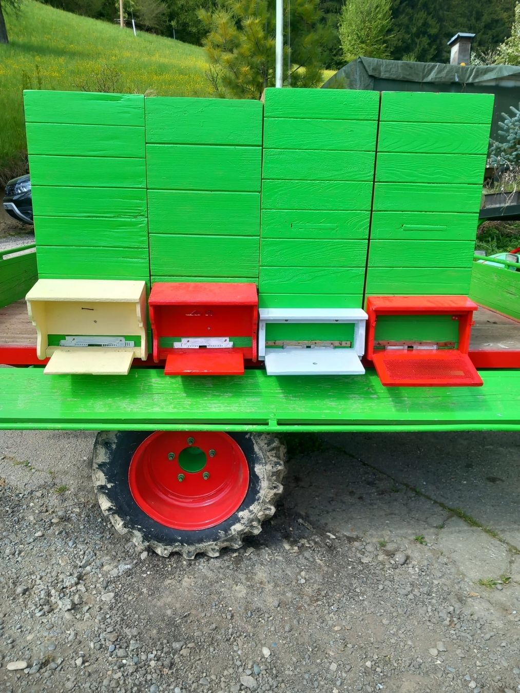 Ruchers: 4 Einbeuter Bienenkästen – D'occasion à Wolhusen par S.Bucher