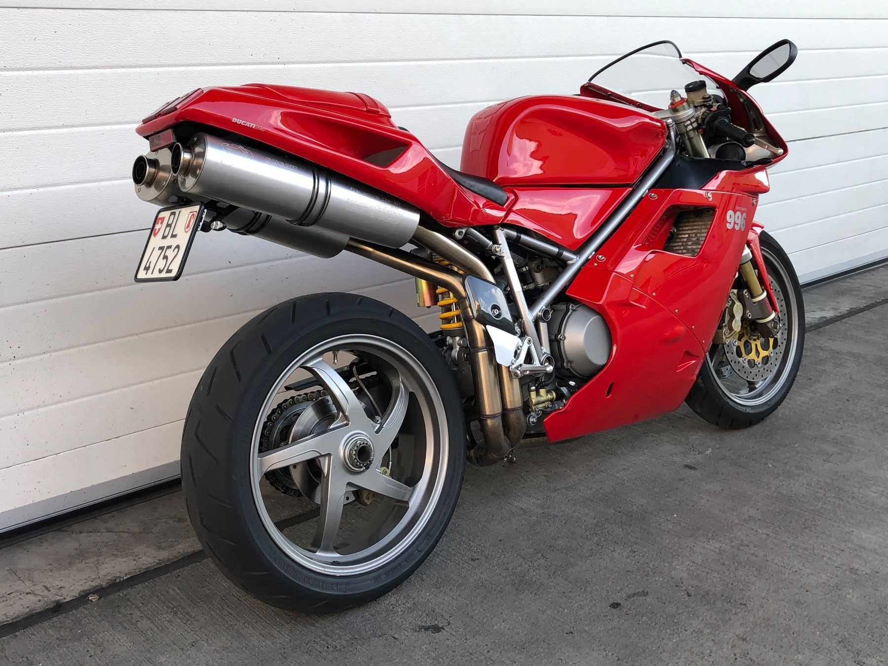 Ducati Strada: Ducati 996 Biposto – Usato da Basel venduto da sisbro 3