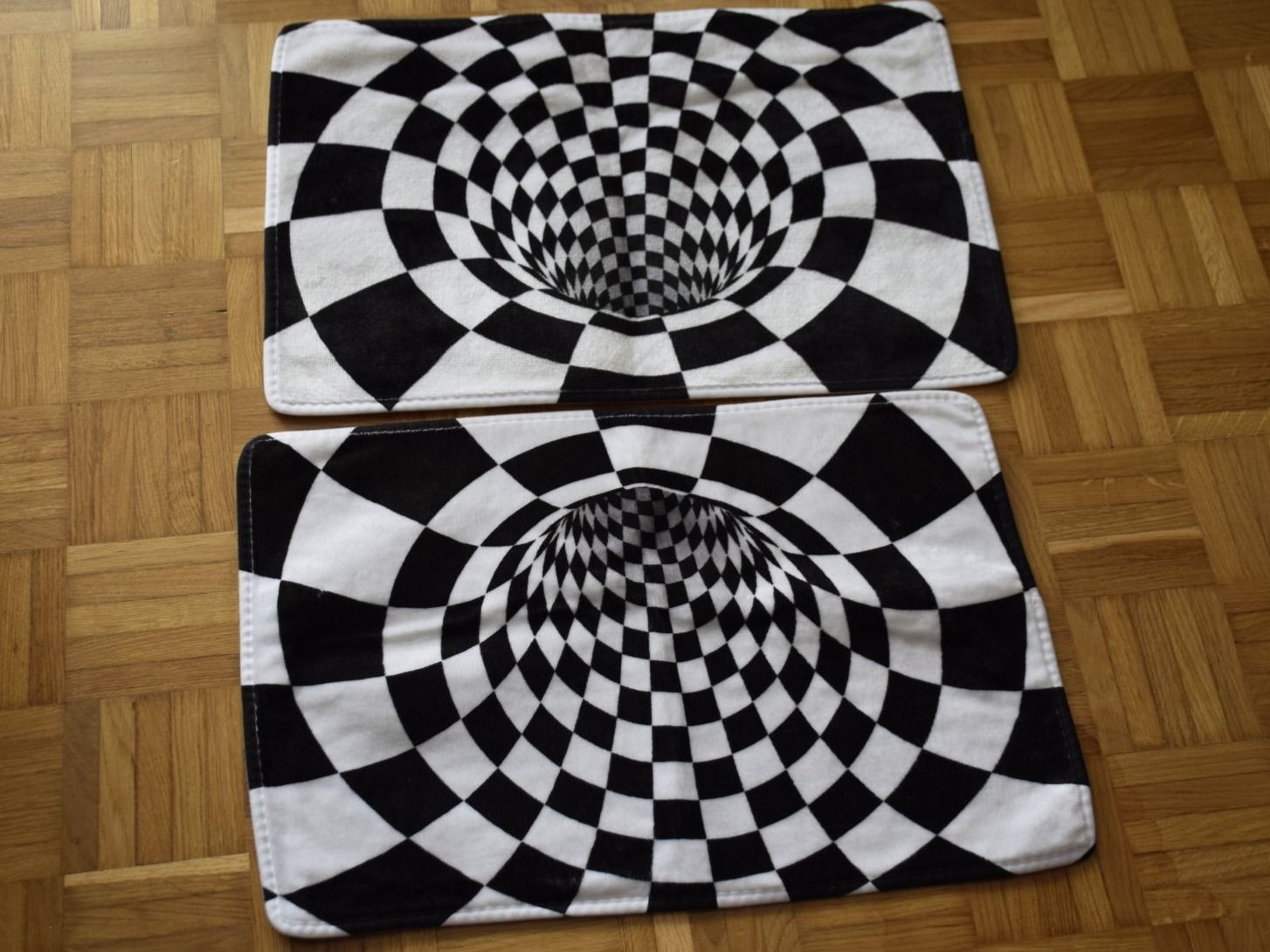 Tappetini fitness: Set 3D Badeteppich 59 x 39 cm – Usato da Wetzikon ZH venduto da Wetzicardo25