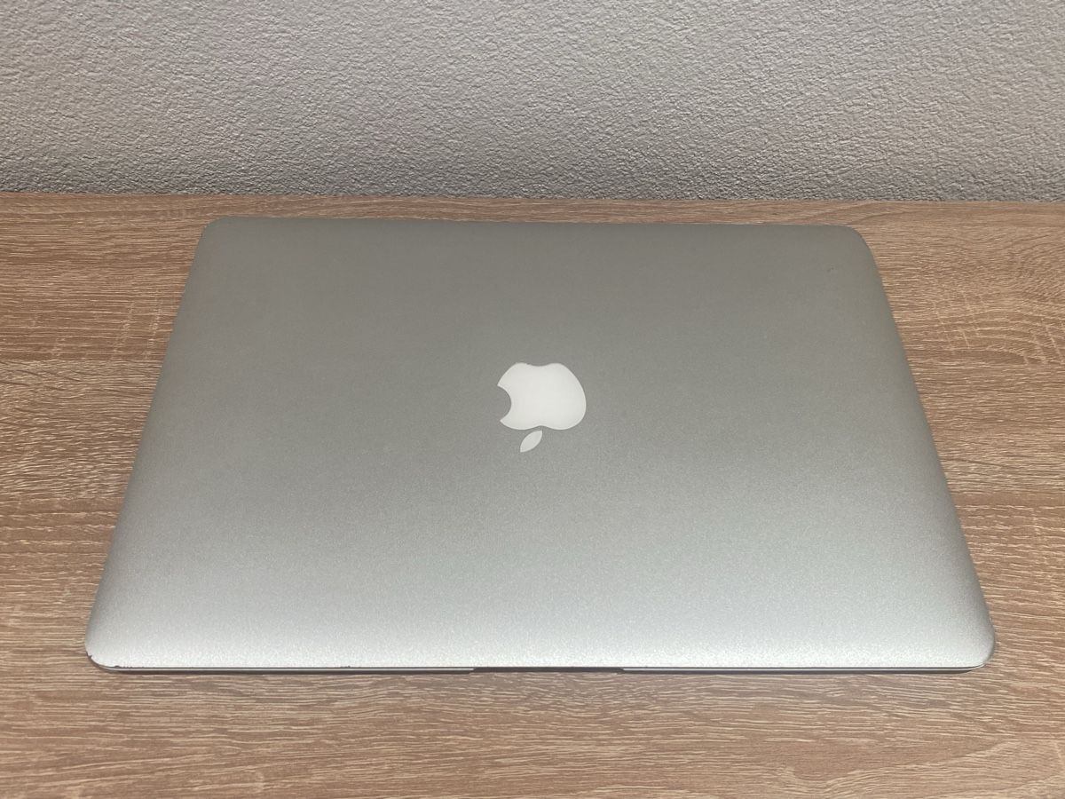 Apple Notebook: Macbook Air Catalina – Usato da Thun venduto da sunny_667