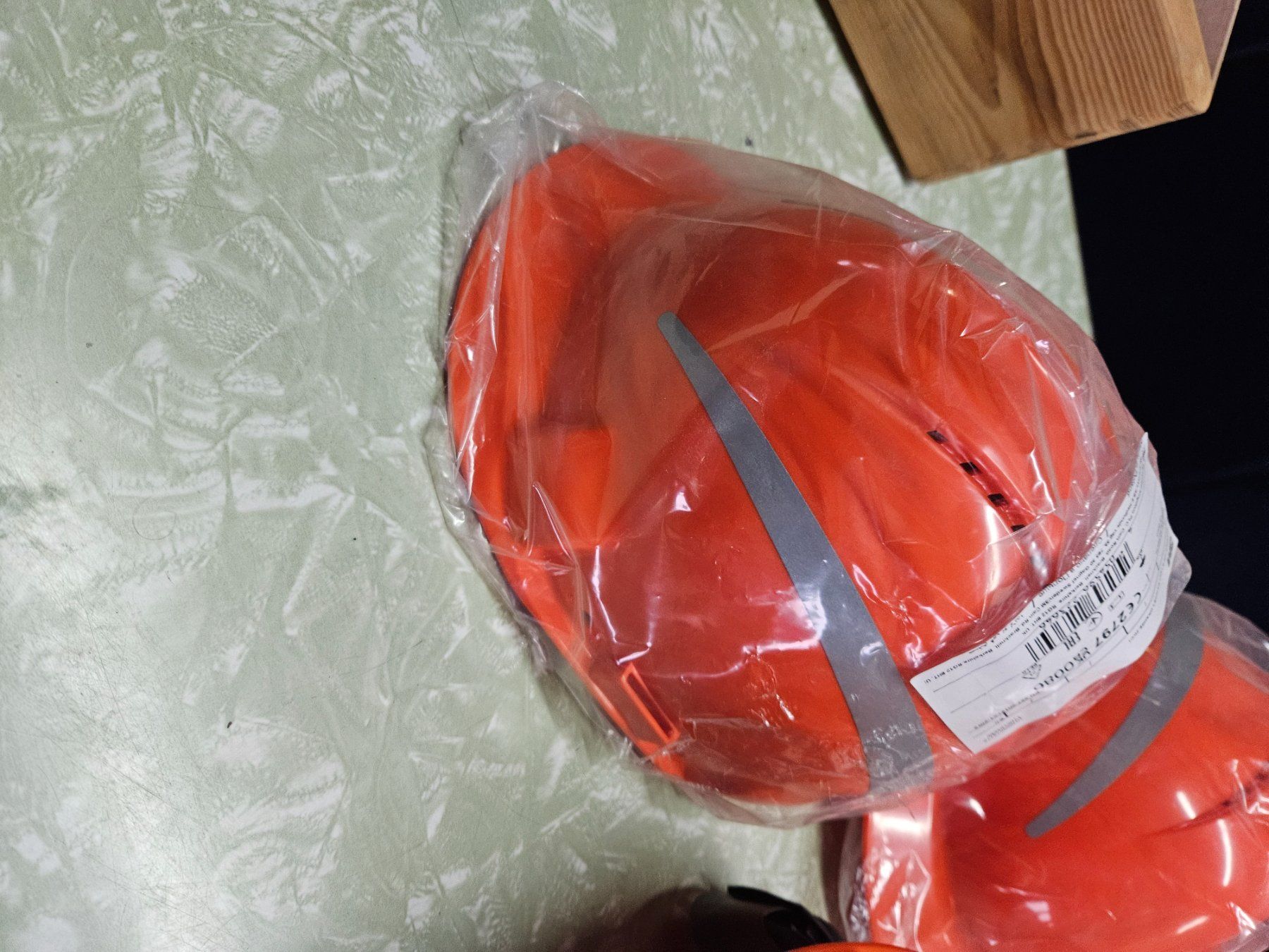 Protezione per viso e udito: Bauhelm orange 1stk- – Nuovo e nell'imballaggio originale da Recherswil venduto da hubelmatt 3