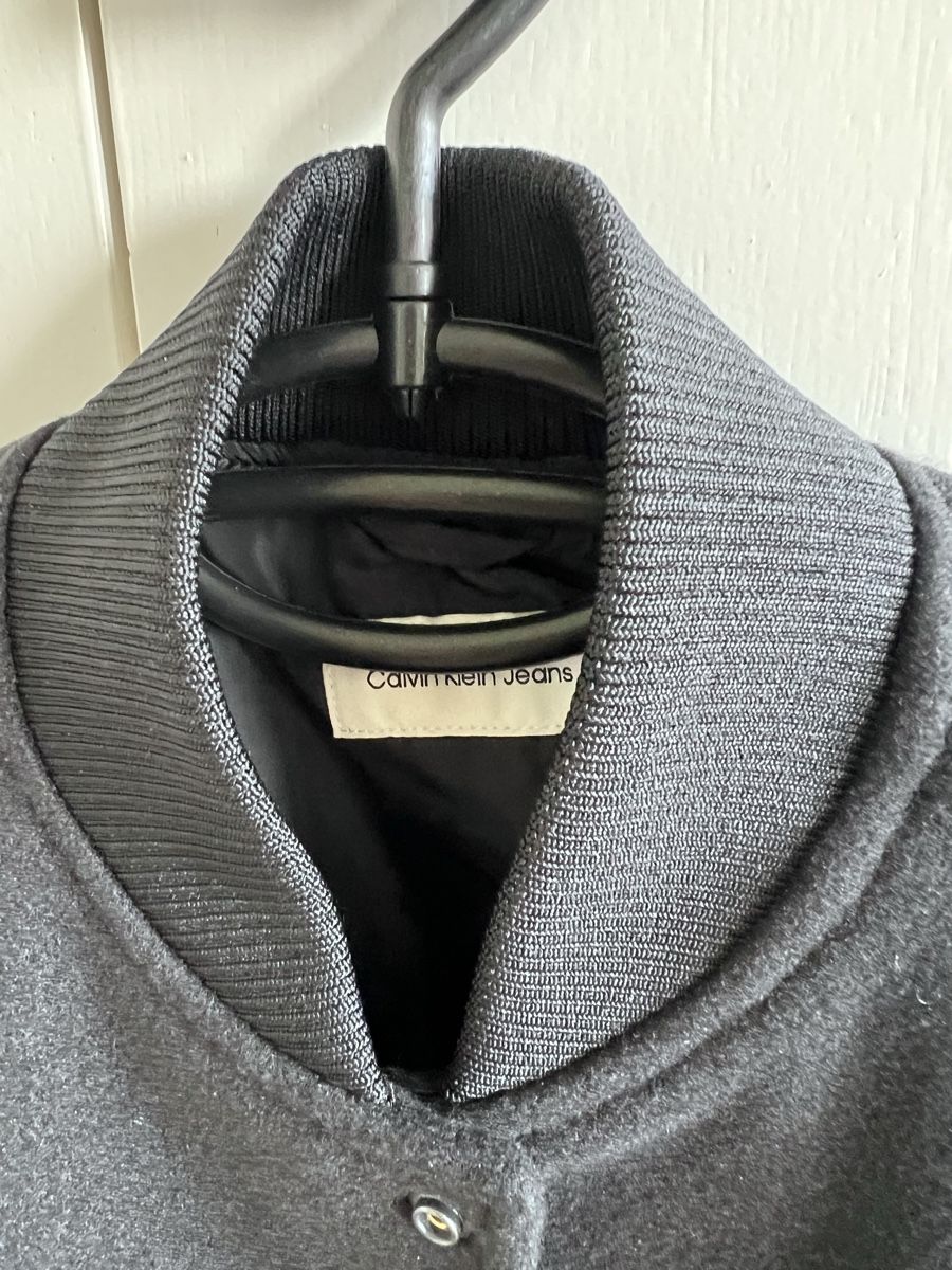 Calvin Klein Jacken & Mäntel: Varsity-Jacke- 8 Grosse Black – Neu (gemäss Beschreibung) aus Bäretswil von esthersitak 5