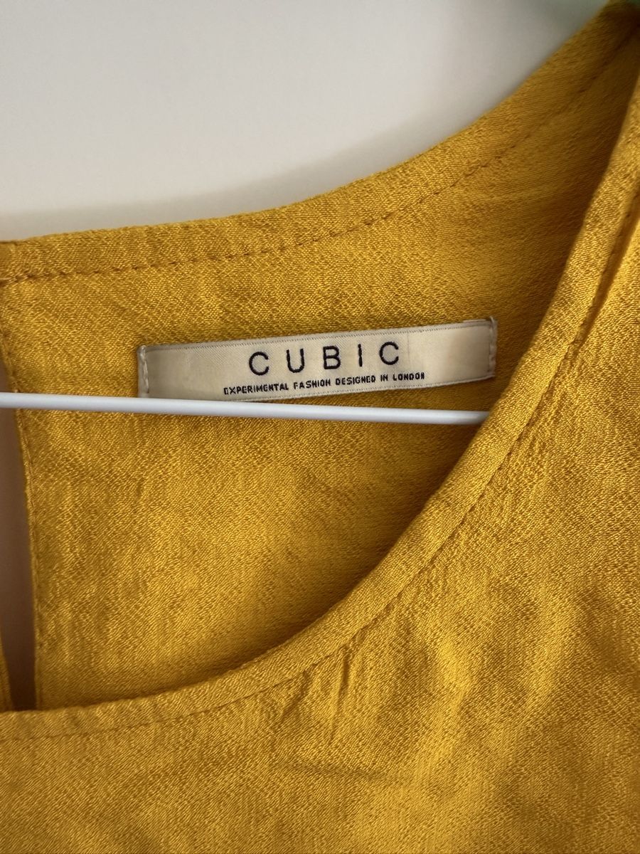 Top: Cubic Yellow Summer Top, Size M, Sleeveless  – Nuovo (secondo la descrizione) da zug venduto da Inaar 1