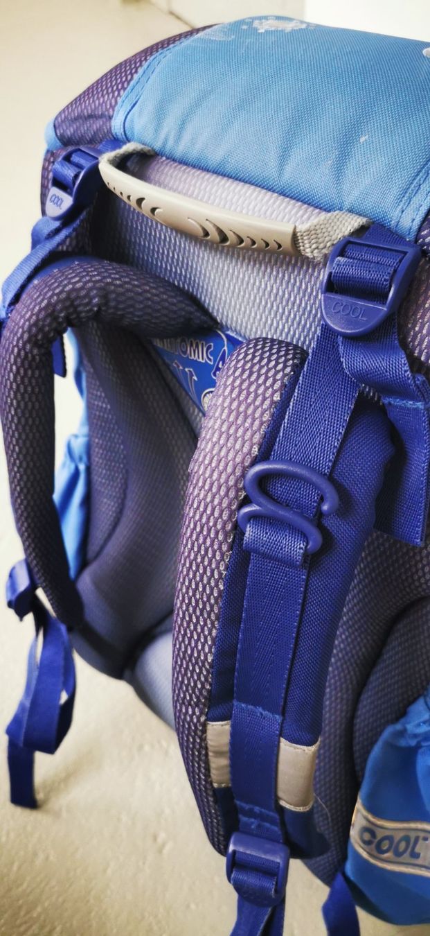 Borse & Zaini: Schulrucksack / Schulthek / Schulranzen / Backpack – Usato da Wettingen venduto da JasminL92 8