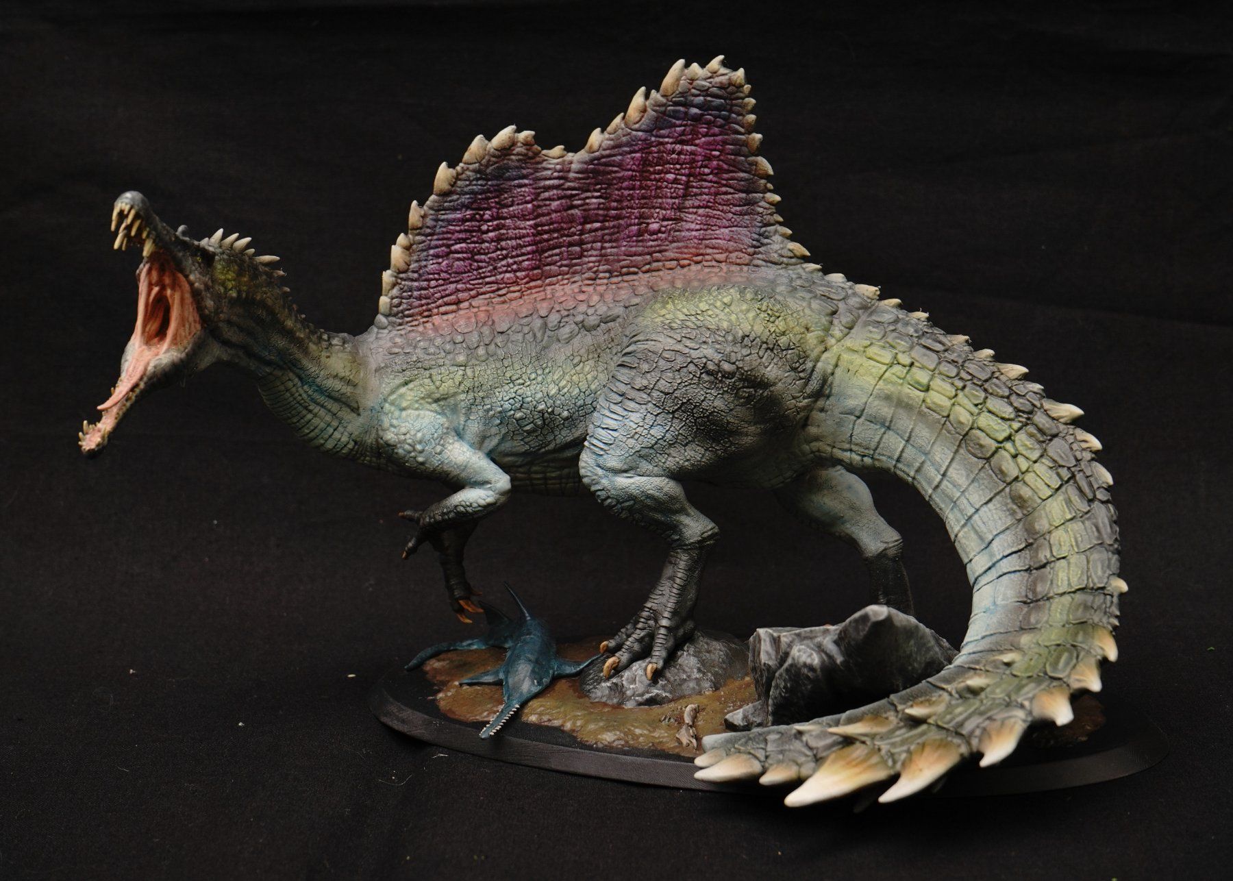 Statuette: Fantasy Spinosaurus  Dinosauria – Usato da Selzach venduto da Ataraxus 1