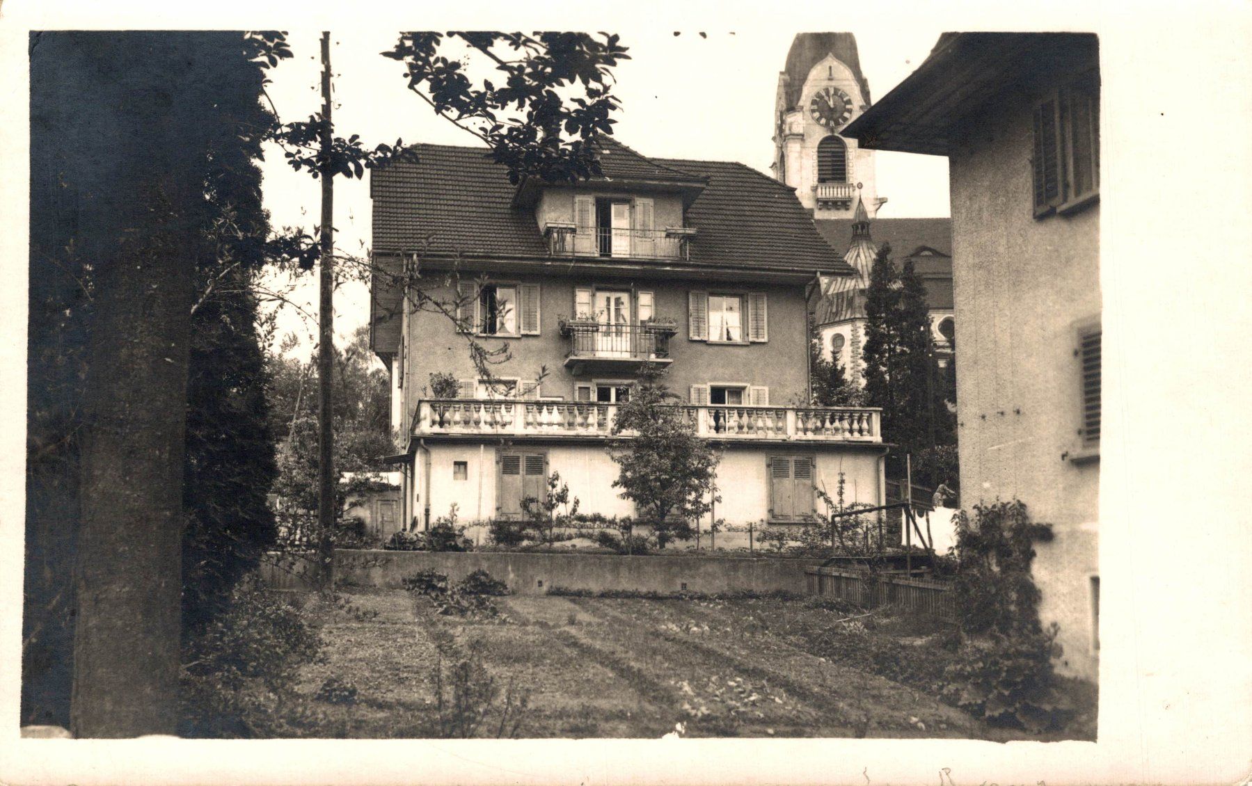 Ansichtskarten: Wohnhaus, Kirchturm – Gebraucht aus Bronschhofen von Astore