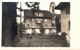 Wohnhaus, Kirchturm