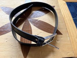 Gürtel schwarz schlicht Design Grösse 70