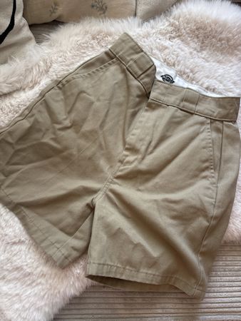 Dickies Khaki Shorts, (S) Grösse 32 cm  (Sommer