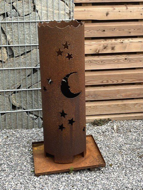 Bracieri: Feuersäule Metall Mond Sterne – Usato da Hüntwangen venduto da Jcougar