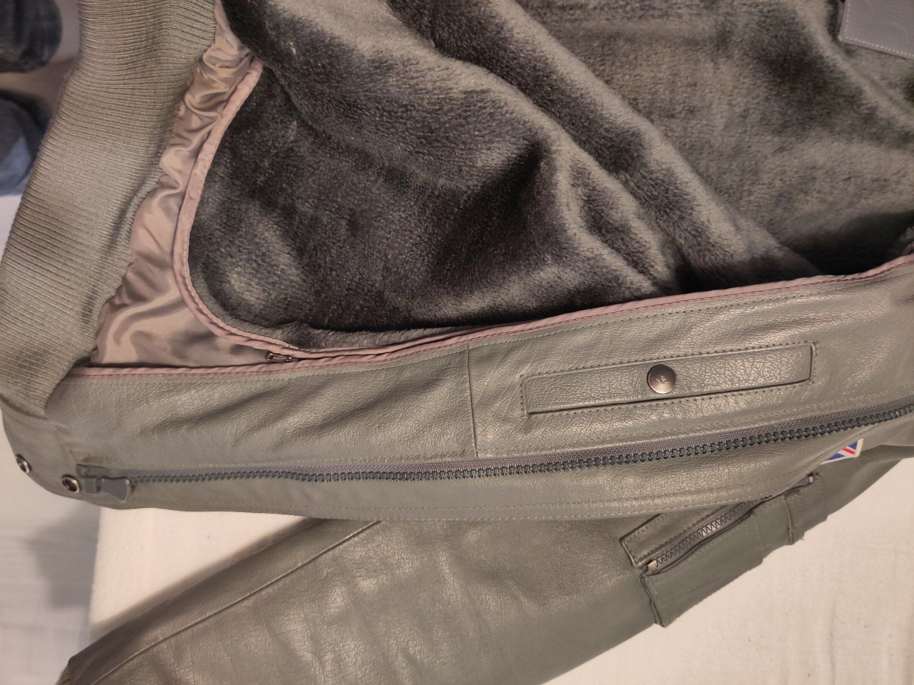 Jacken: Fliegerjacke /Pilotenjacke / Oldtimerjacke / echt Leder grau – Gebraucht aus Weesen von Roge2 5