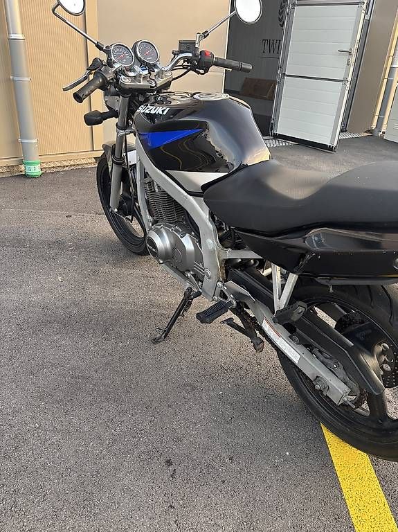 Strada: Suzuki GS 500 – Usato da Neuhausen am Rheinfall venduto da MentorHamiti 1