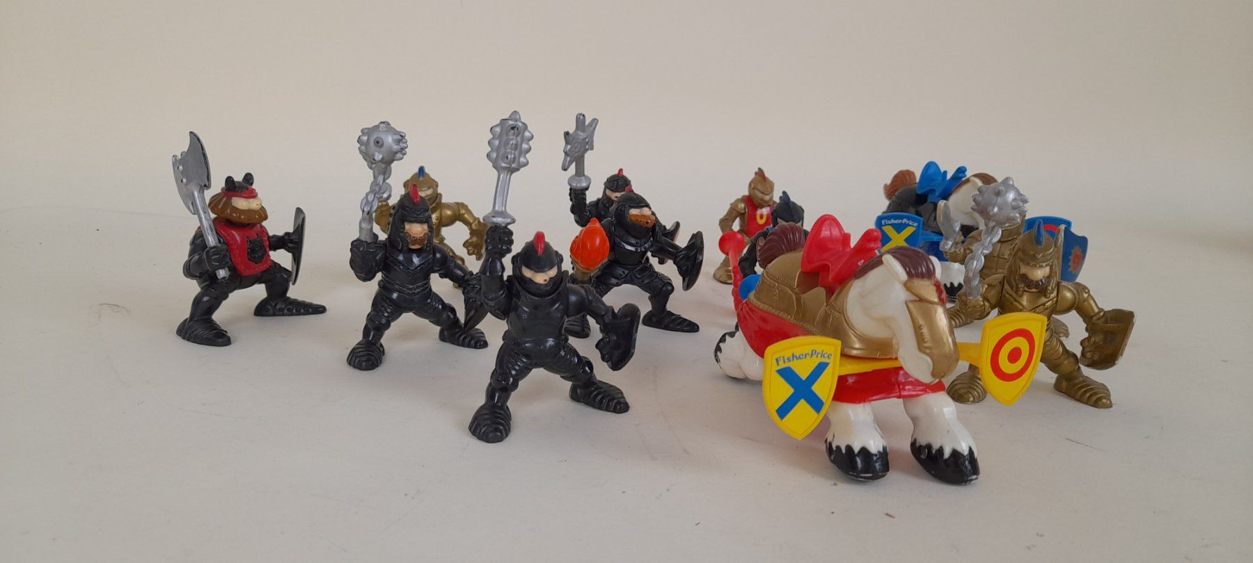Spielzeuge: Spielfiguren Set – Gebraucht aus Liebefeld von Restwert_Liebefeld