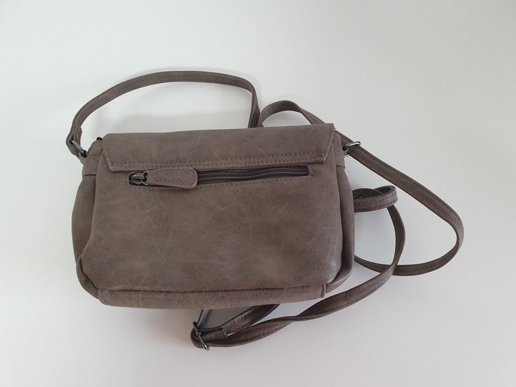 Sacs femmes: Neue Tasche – D'occasion à Wollerau par chrampfer78 1