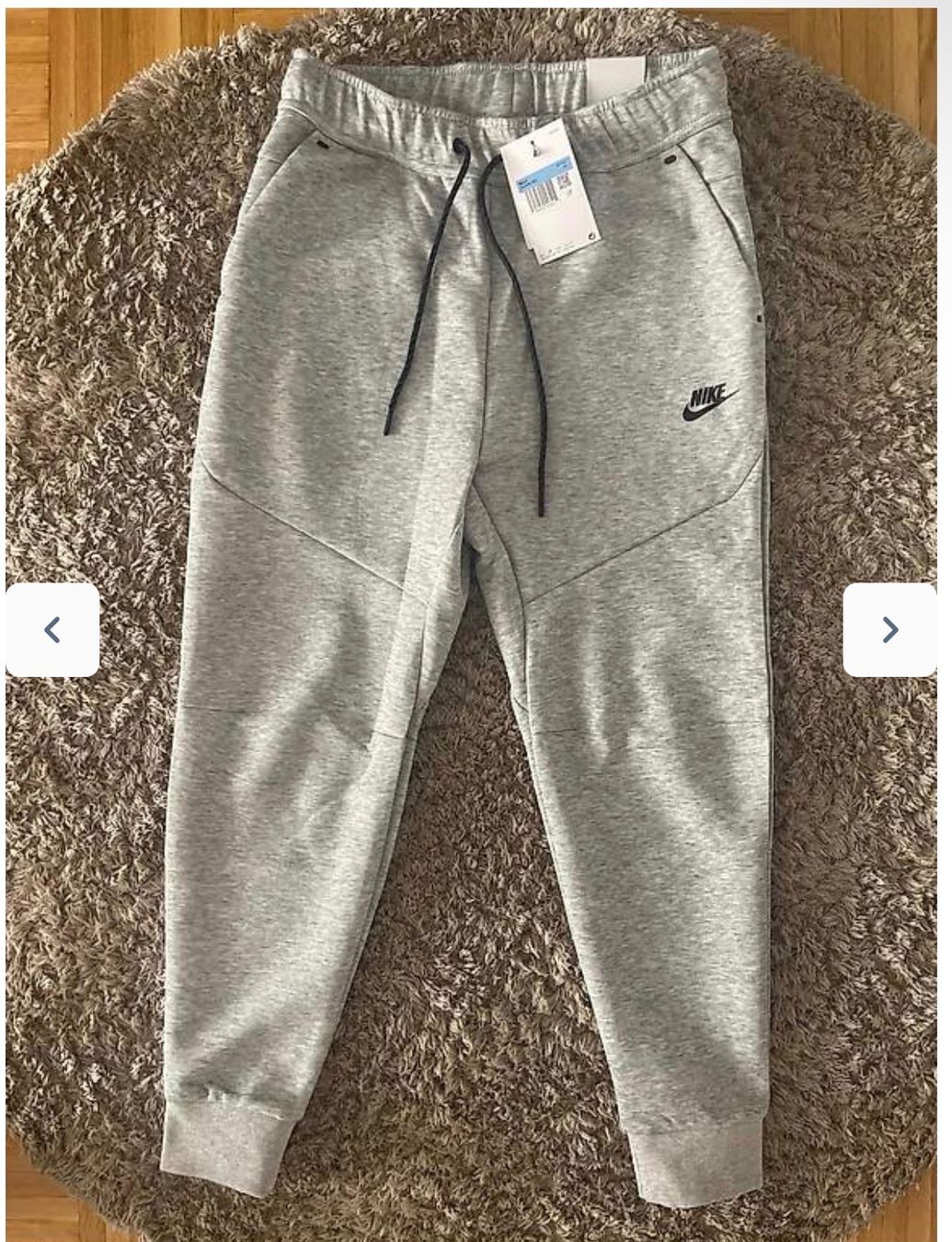 Pantaloni: Bas Nike techs – Nuovo (secondo la descrizione) da Genève venduto da jak_rd6k