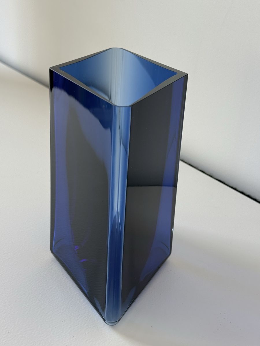 Iittala Vasi & Recipienti: Iittala Ruutu Vase 205, blau – Usato da Rohrbach venduto da WhiteCornus 4