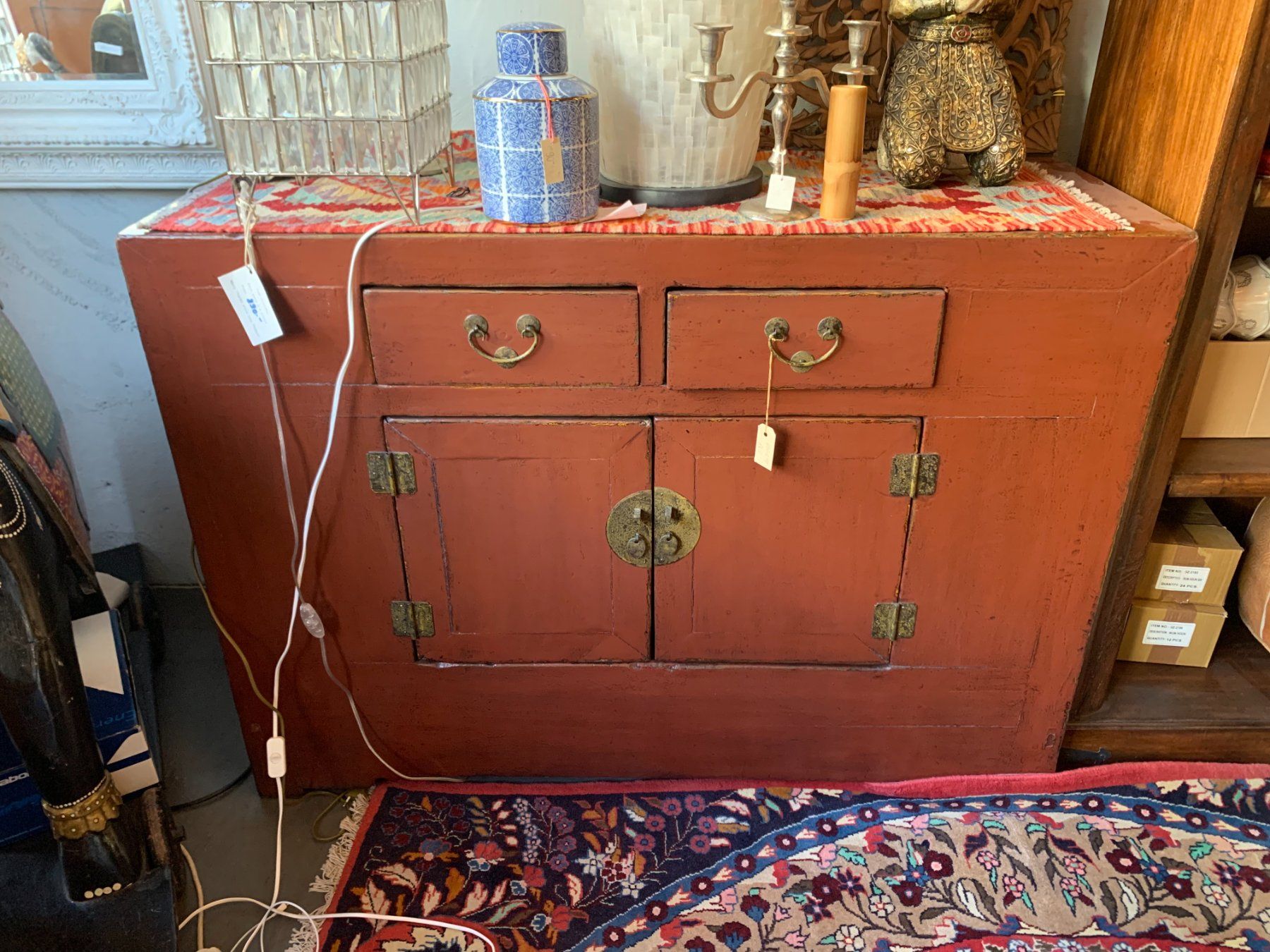 Cassettiere: Chinesisches Sideboard | LIQUIDATIONSVERKAUF – Nuovo (secondo la descrizione) da Luzern venduto da juliam_