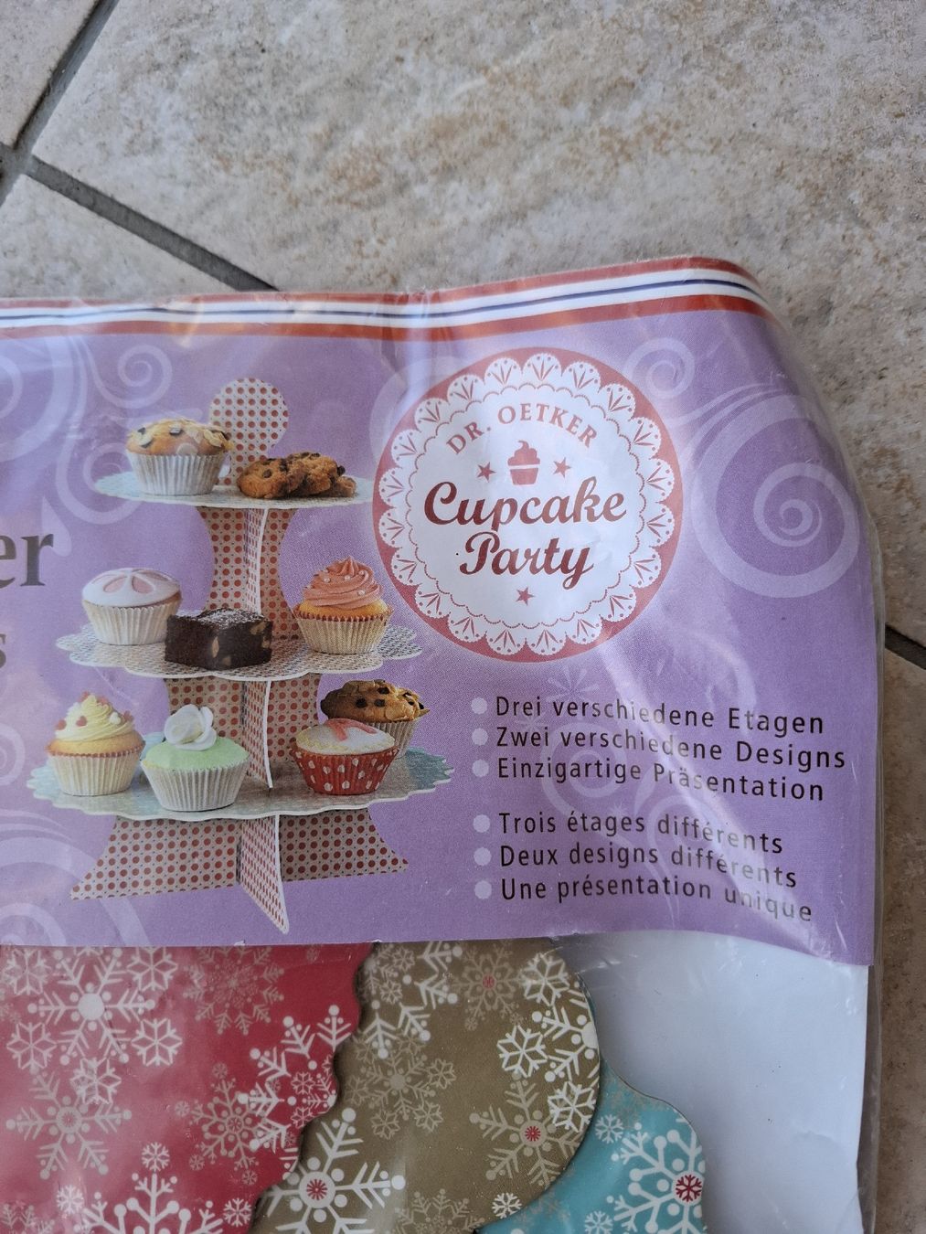 Altro in Decorazioni & Accessori: Cupcake-Ständer 2 Designs Dr. Oetker Neu – Nuovo e nell'imballaggio originale da Zuchwil venduto da bvj_5t82 1