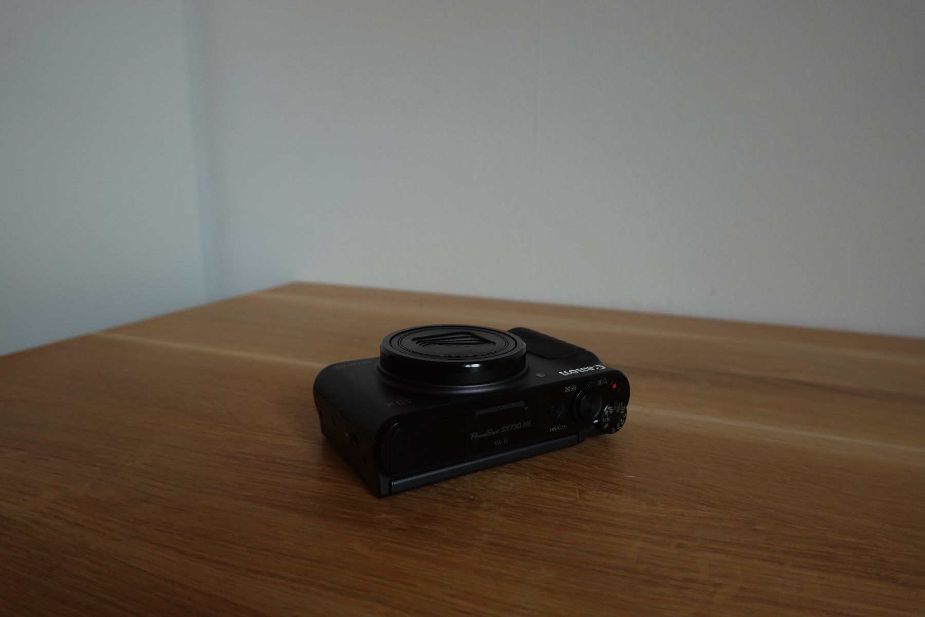 Canon Fotocamera: Canon Powershot SX730 HS Grau - Top Zustand – Usato da Fribourg venduto da mar_9vlt 9