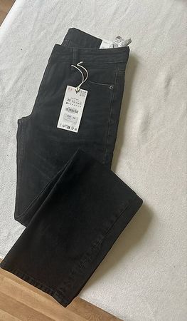 ZARA Hose Gr.32