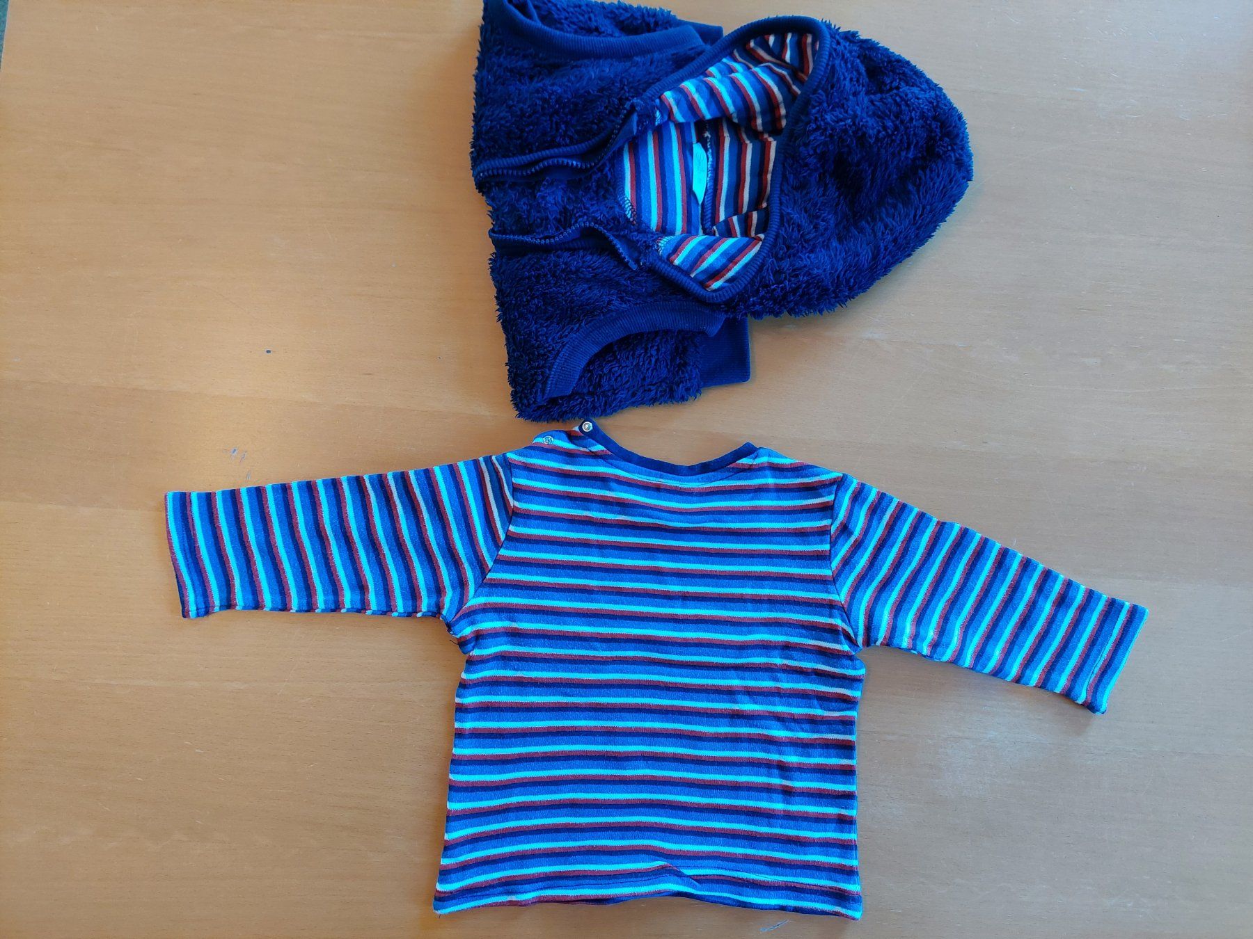Giacche & Cappotti: Smile Weste + T-Shirt /Gr.86 – Usato da Zürich venduto da xxyy00 7