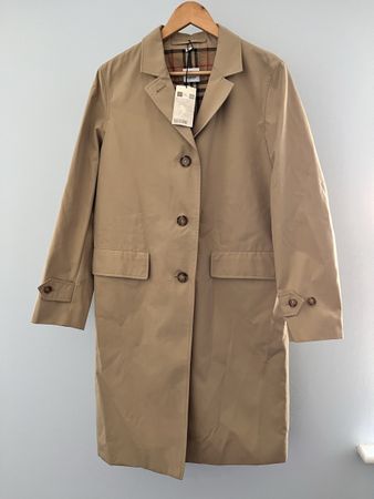 New Burberry Ladies Trench Coat - iconic style, UK 10, beige