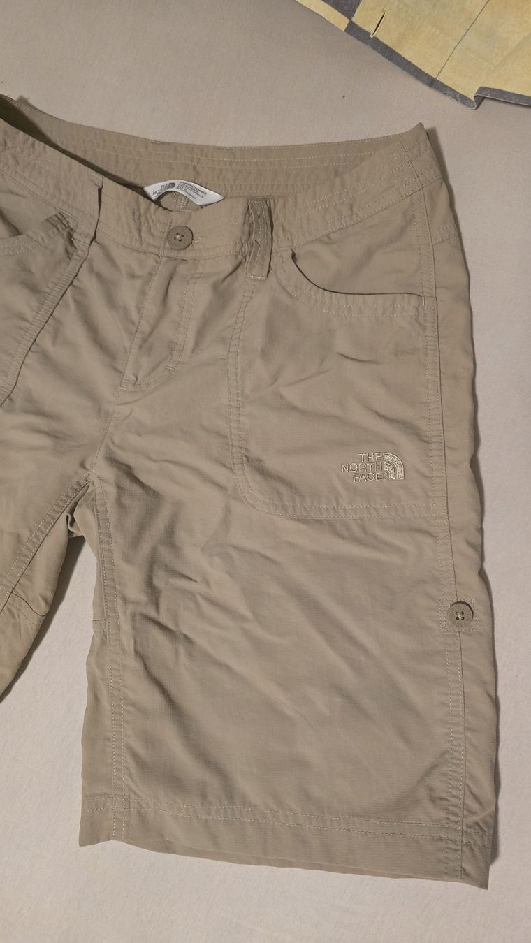 North Face Pantaloni: Shorts The North Face – Usato da Spreitenbach venduto da Frenk_pops 1