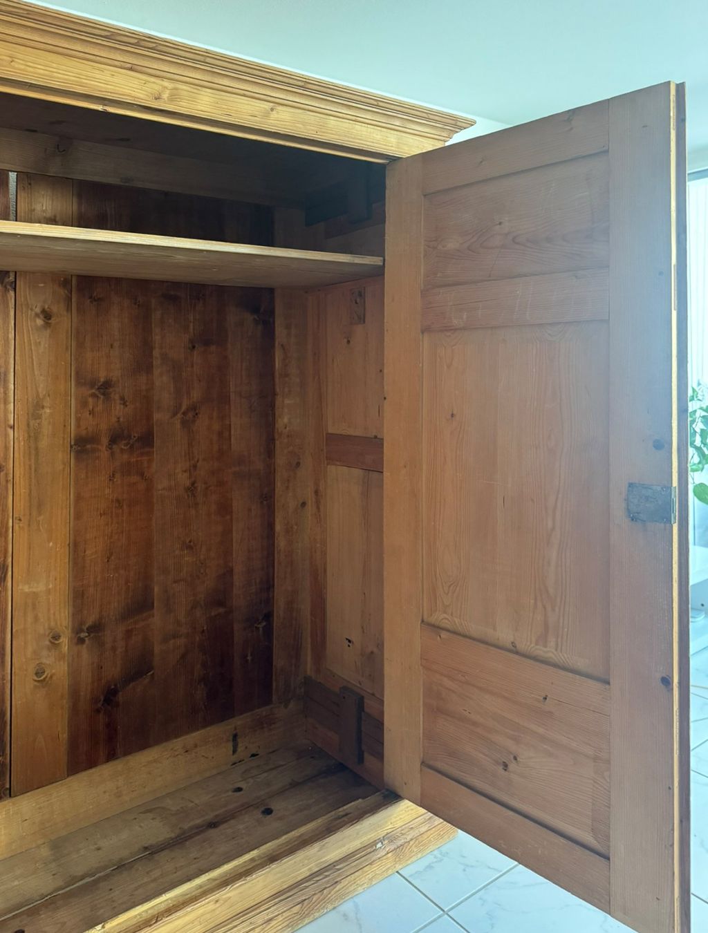 Armadi: Antiker Schrank (Bodenseeschrank) – Usato da Mönchaltorf venduto da Speedy453 3